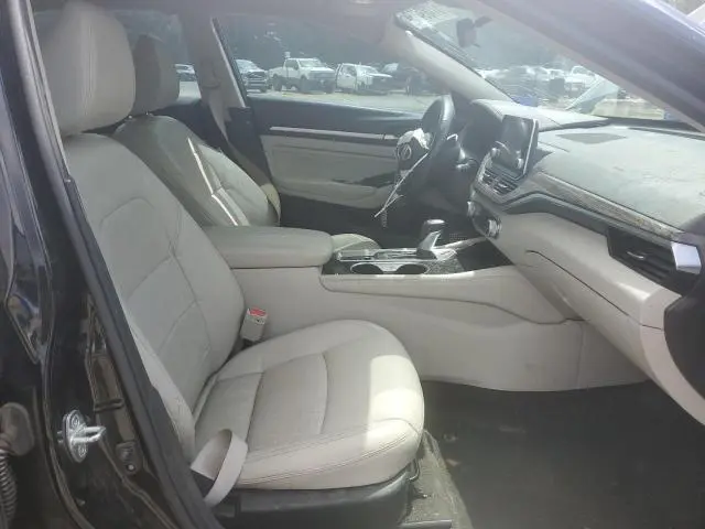 2022 NISSAN ALTIMA SL  