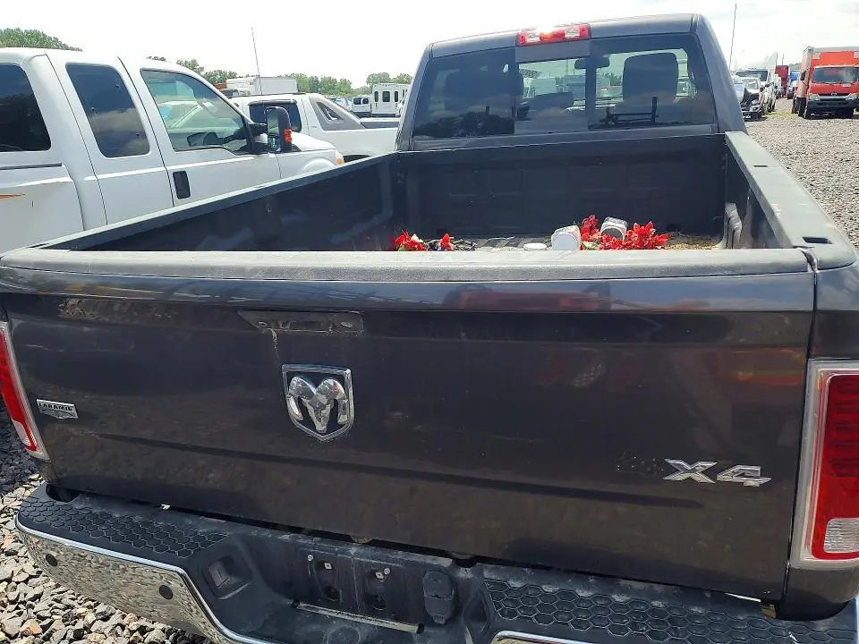 2015 RAM 3500 LARAMIE  