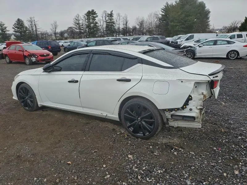 2022 NISSAN ALTIMA SR  