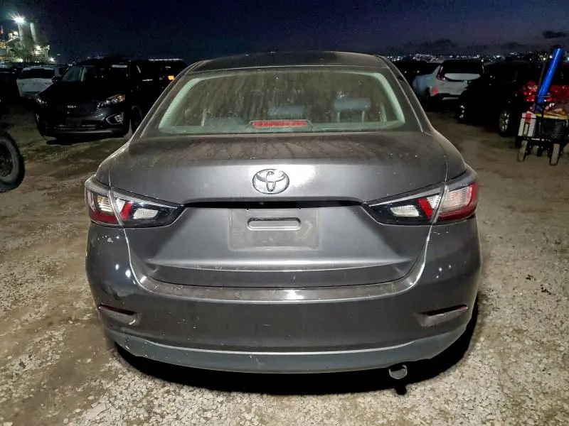 2017 TOYOTA YARIS IA   