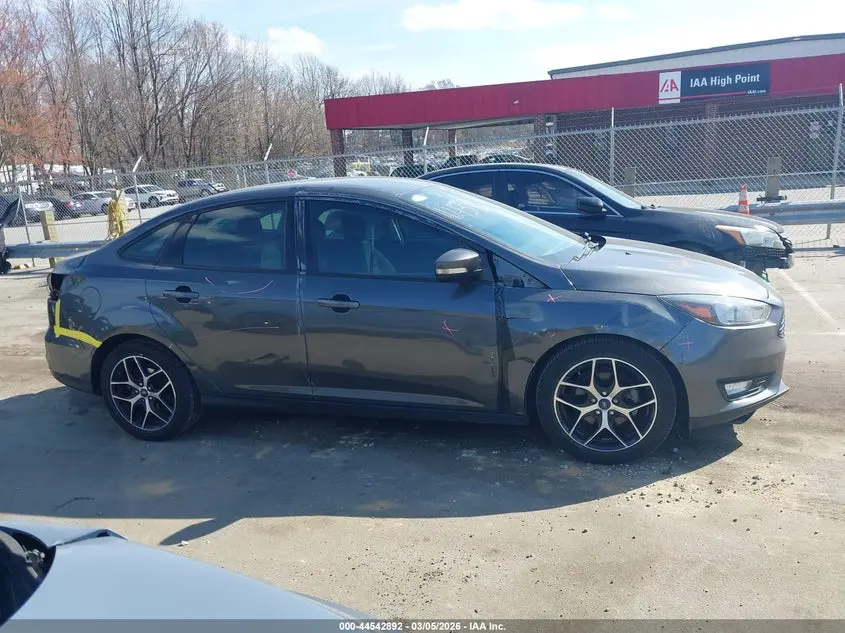 2017 FORD FOCUS SE