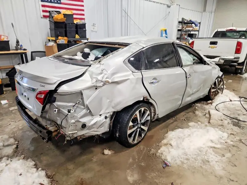 2016 NISSAN ALTIMA 2.5 SR  