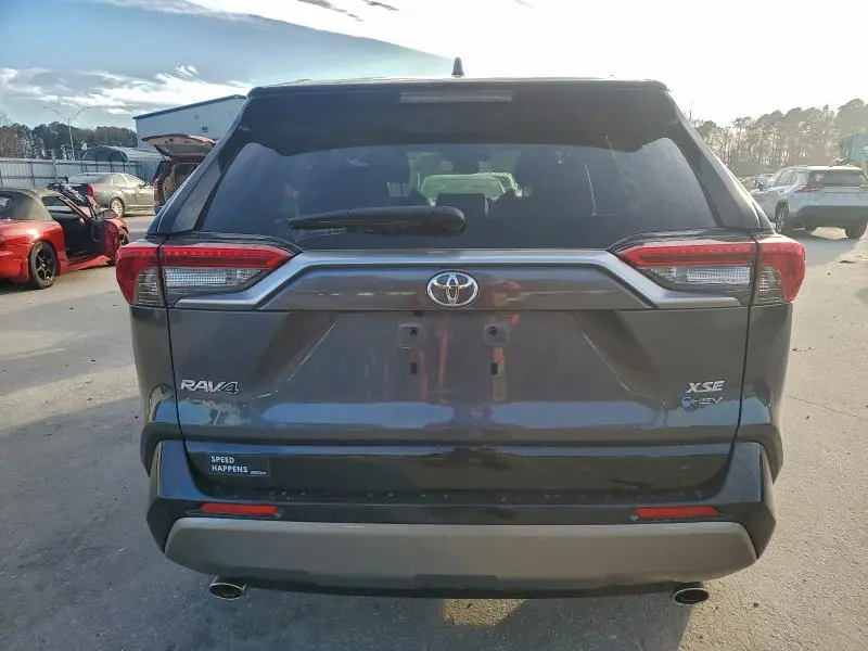 2025 TOYOTA RAV4 XSE  