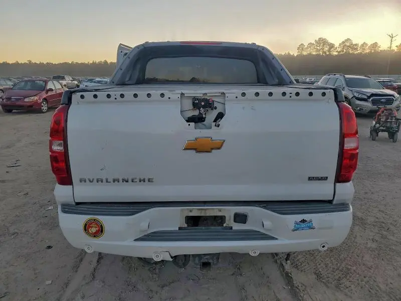 2012 CHEVROLET AVALANCHE LT  