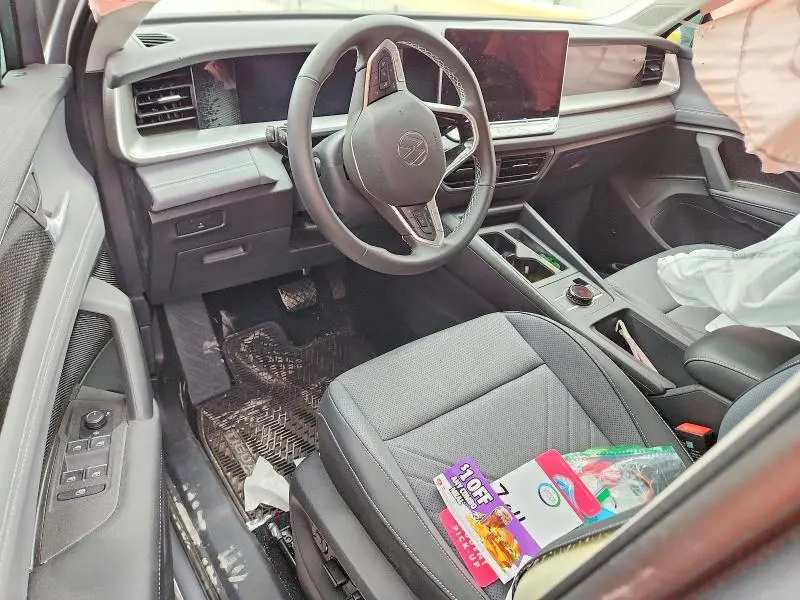 2025 VOLKSWAGEN TIGUAN SE  