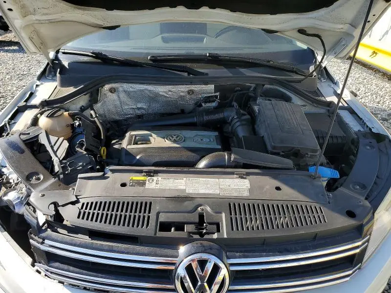 2017 VOLKSWAGEN TIGUAN S  