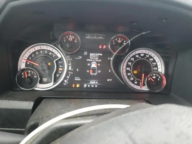 2022 RAM 1500 CLASSIC SLT  