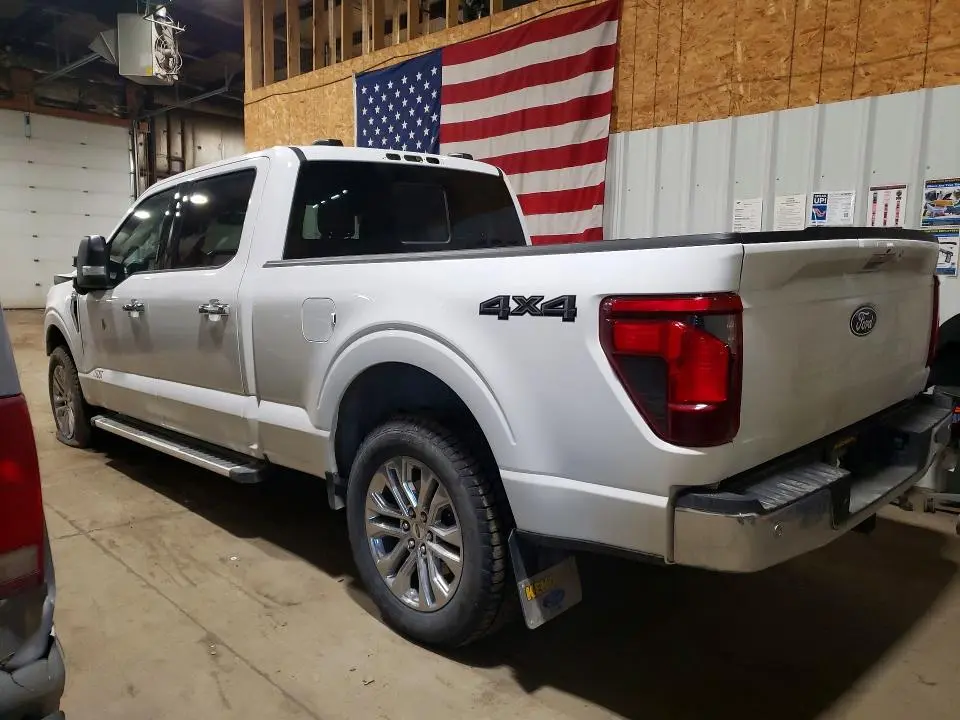 2024 FORD F150 XLT  