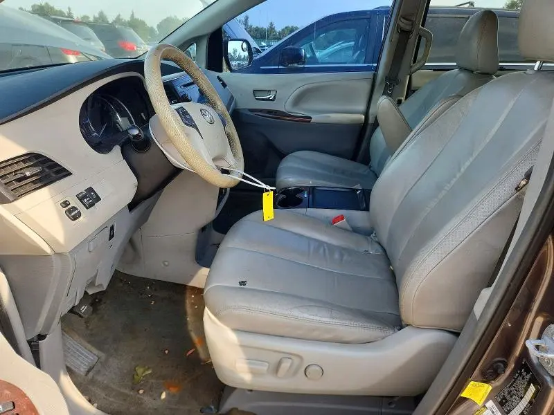 2011 TOYOTA SIENNA XLE 8-PASSENGER  