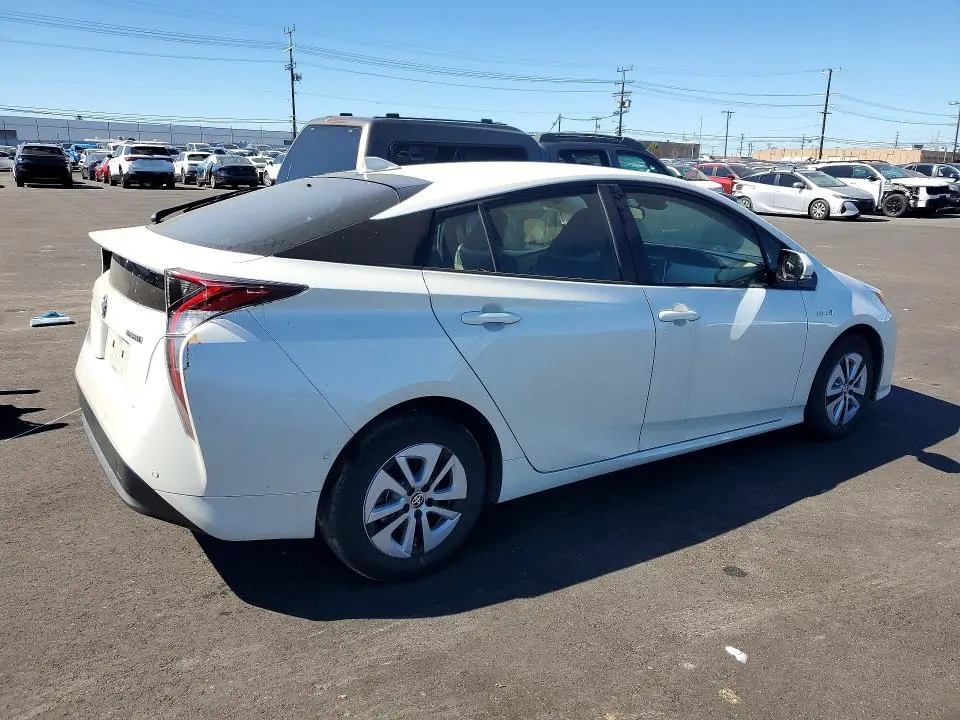 2018 TOYOTA PRIUS THREE  