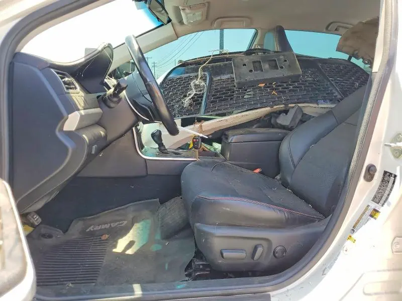 2017 TOYOTA CAMRY SE  