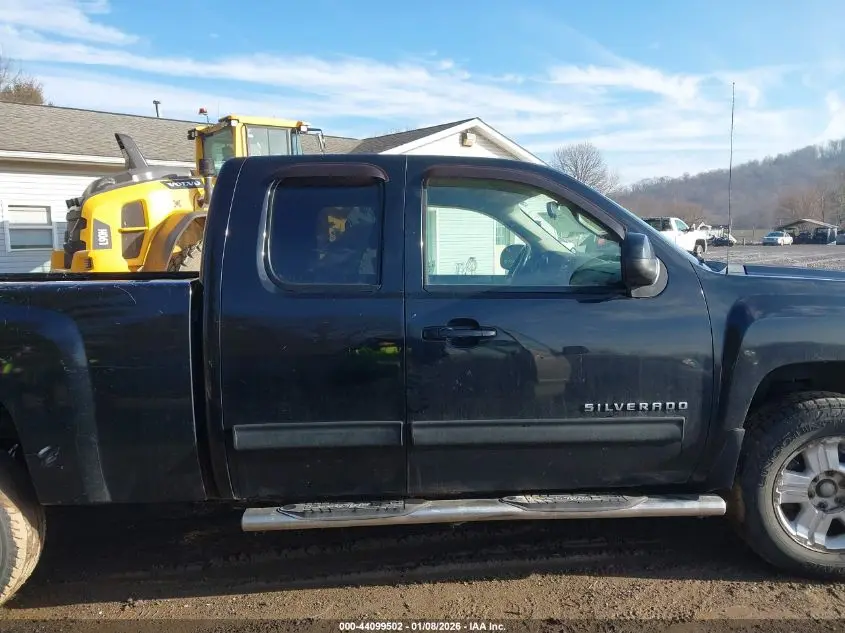 2011 CHEVROLET SILVERADO 1500 LT
