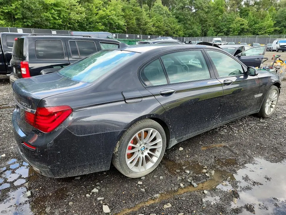 2013 BMW 750 LXI  