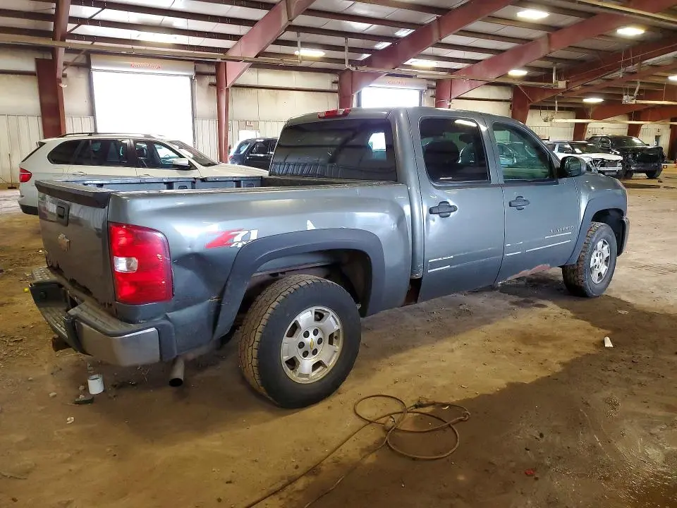 2011 CHEVROLET SILVERADO K1500 LT  
