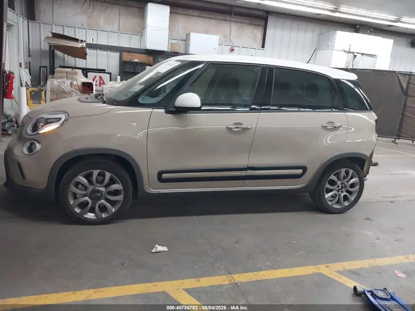 2016 FIAT 500L TREKKING