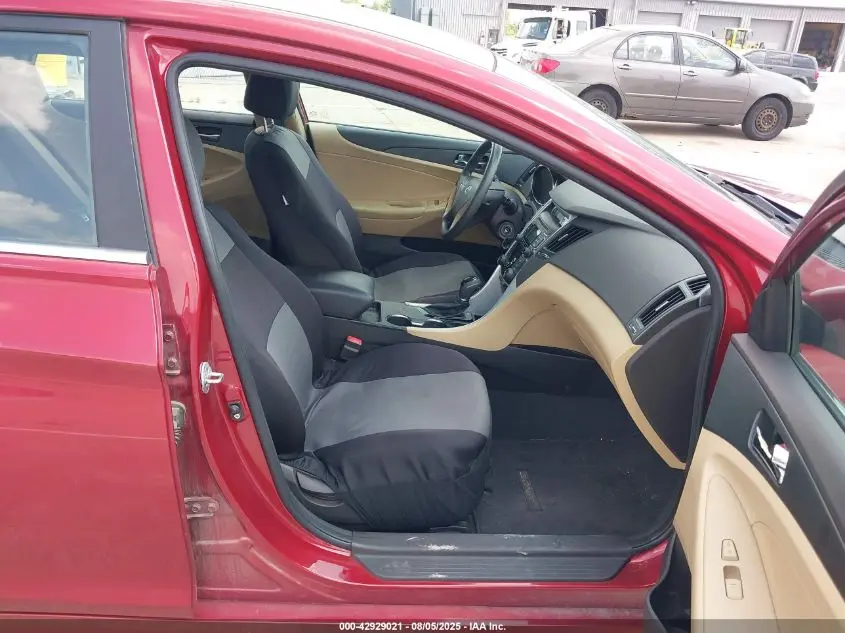 2011 HYUNDAI SONATA GLS