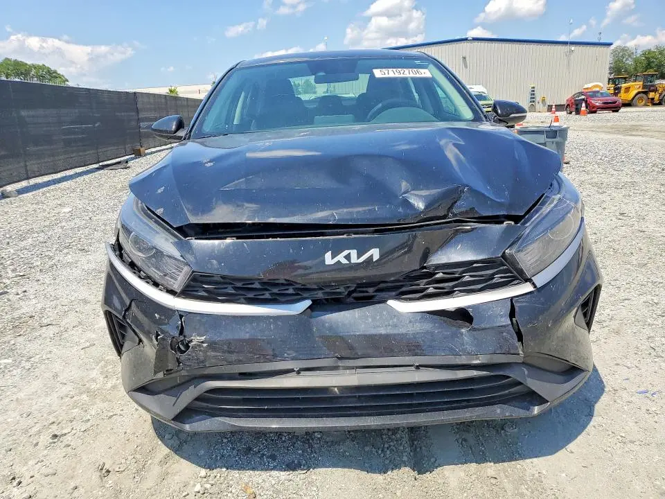 2024 KIA FORTE LX  