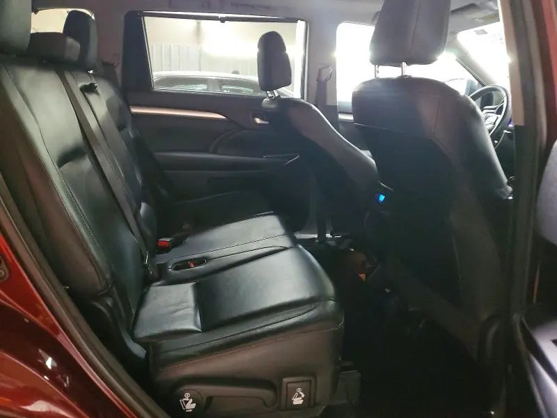 2014 TOYOTA HIGHLANDER XLE  