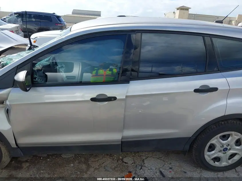 2019 FORD ESCAPE S