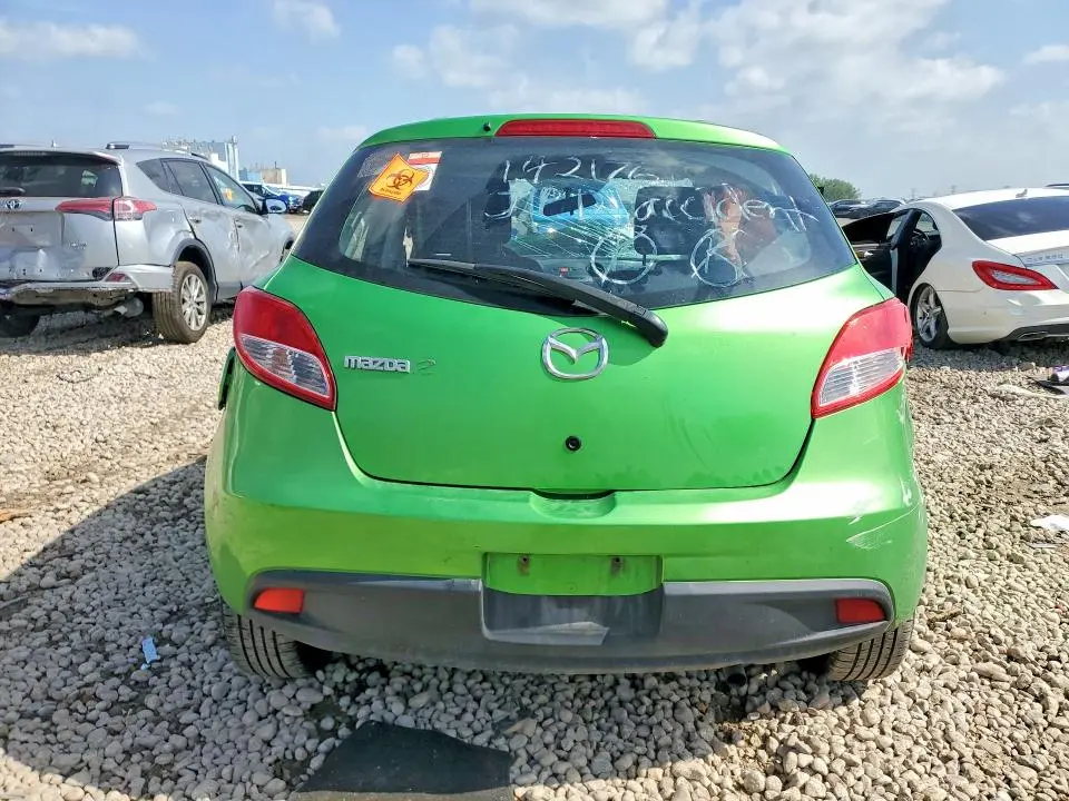 2011 MAZDA MAZDA2   