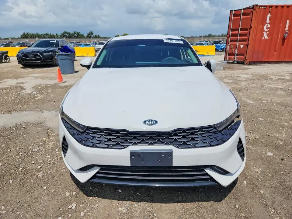 2021 KIA K5   
