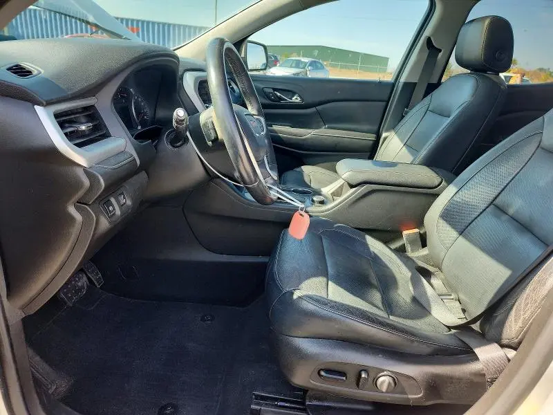 2017 GMC ACADIA SLT-2  