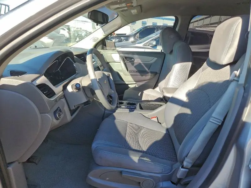 2016 CHEVROLET TRAVERSE LS  