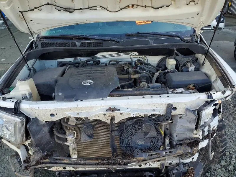2011 TOYOTA SEQUOIA PLATINUM  