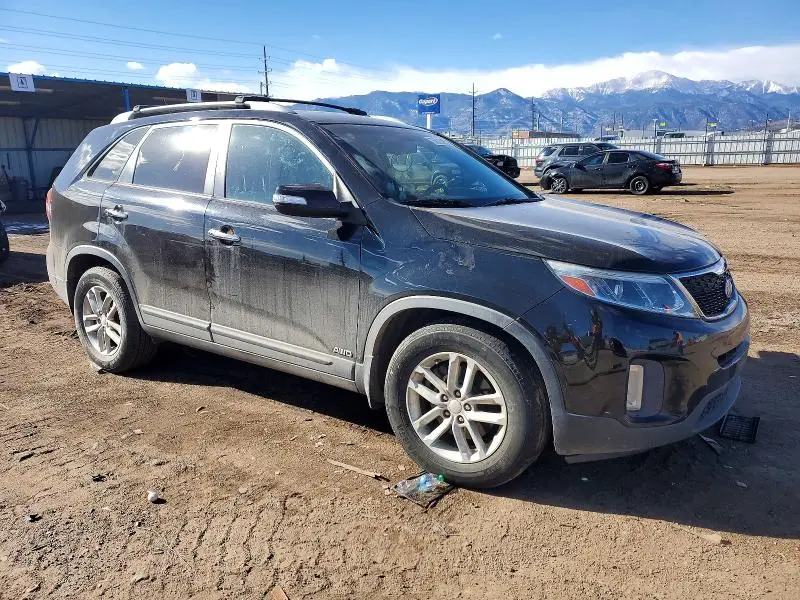 2015 KIA SORENTO LX  
