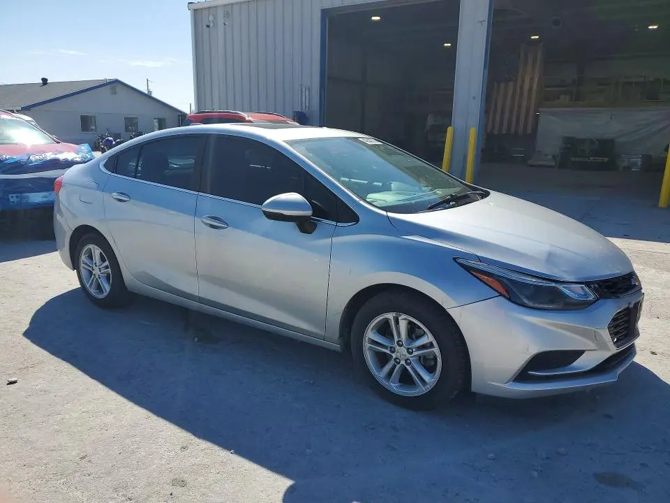 2016 CHEVROLET CRUZE LT  