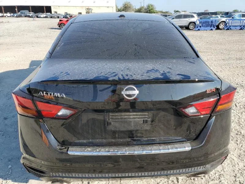 2023 NISSAN ALTIMA SR  