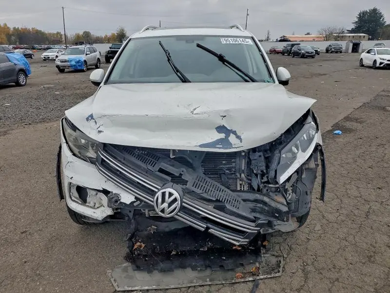 2017 VOLKSWAGEN TIGUAN WOLFSBURG  