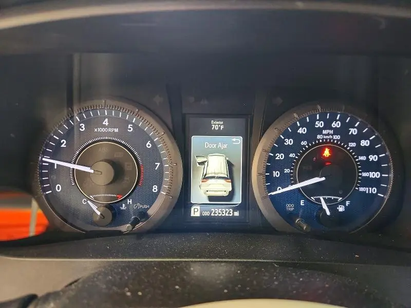 2020 TOYOTA SIENNA LE  