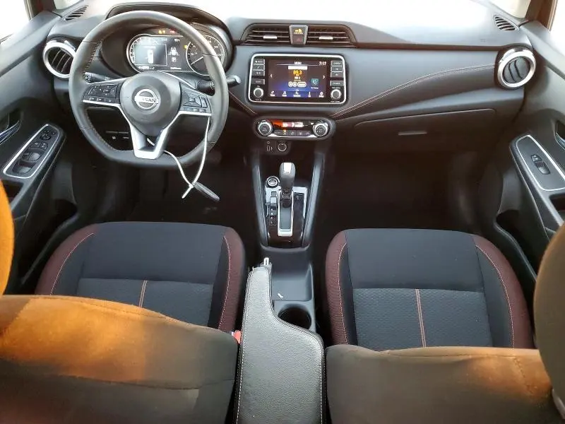 2022 NISSAN VERSA SR  
