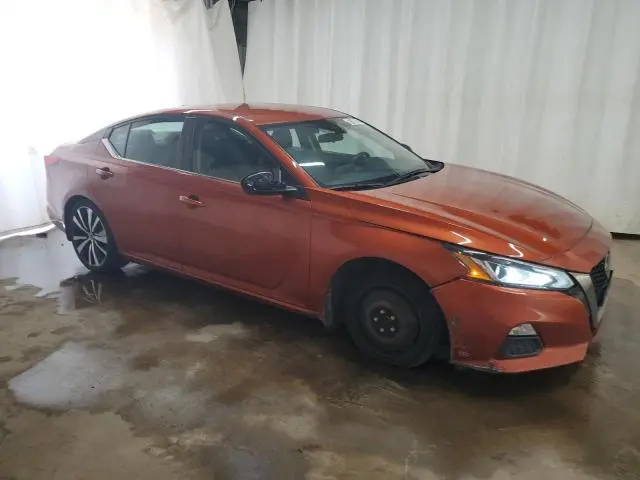 2022 NISSAN ALTIMA SR  