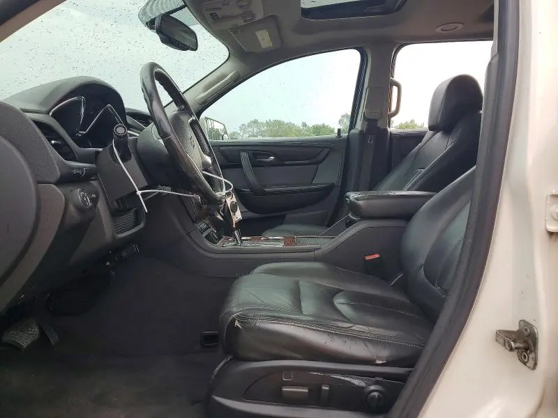2013 CHEVROLET TRAVERSE LT  