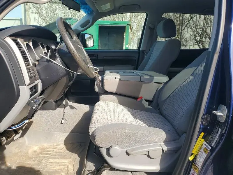 2010 TOYOTA TUNDRA CREWMAX SR5  