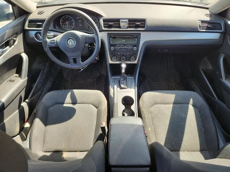 2013 VOLKSWAGEN PASSAT S  