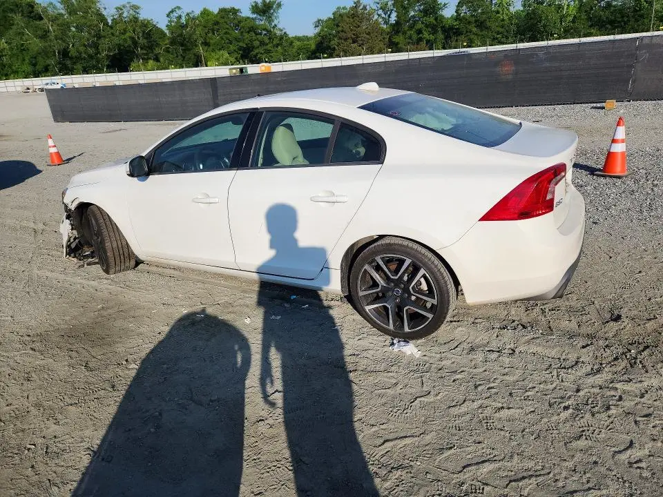 2017 VOLVO S60   