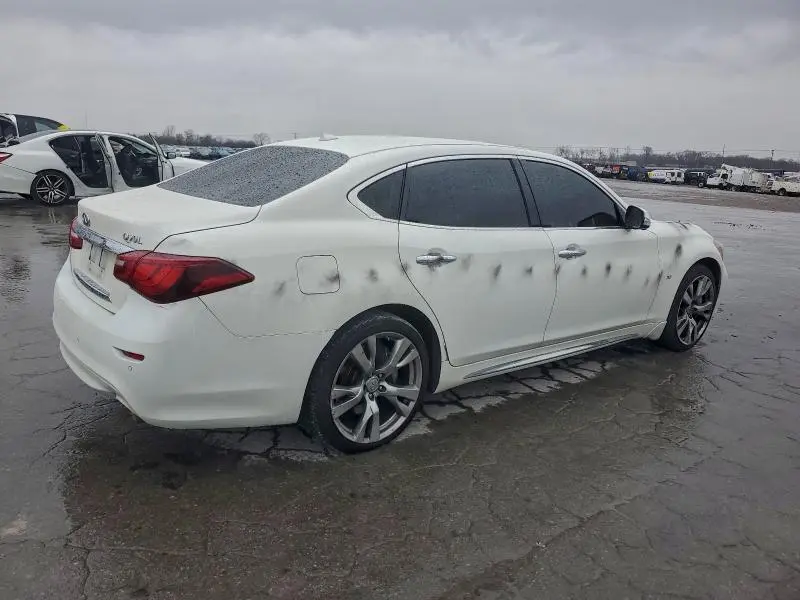 2018 INFINITI Q70L 3.7 LUXE  