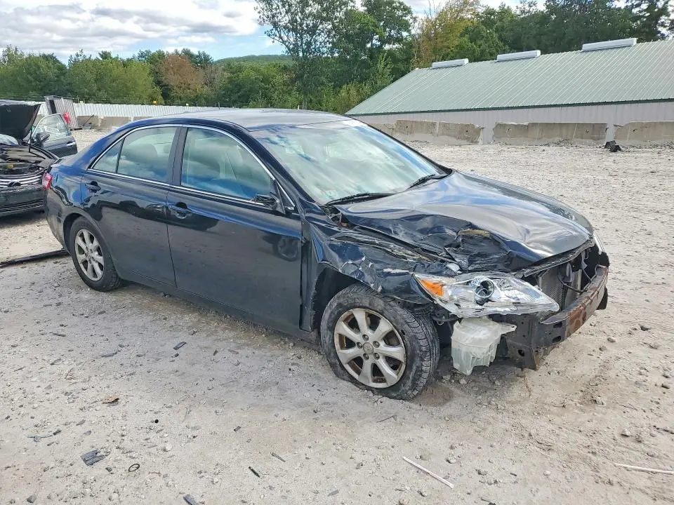 2011 TOYOTA CAMRY LE  