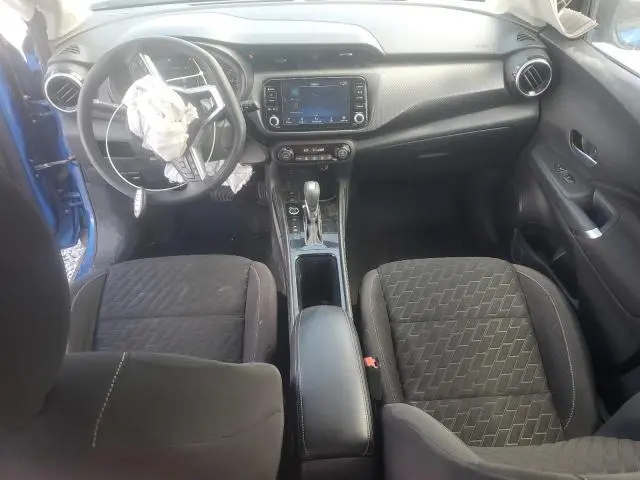 2021 NISSAN KICKS SV  