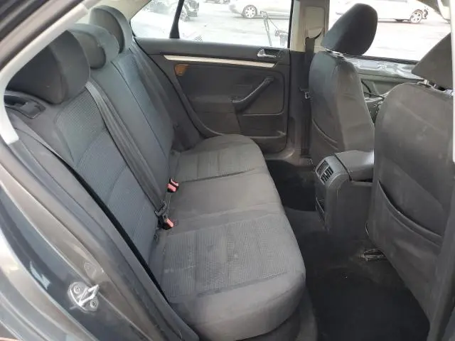 2010 VOLKSWAGEN JETTA S