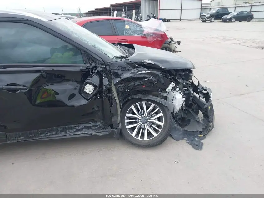 2024 NISSAN KICKS SV XTRONIC CVT