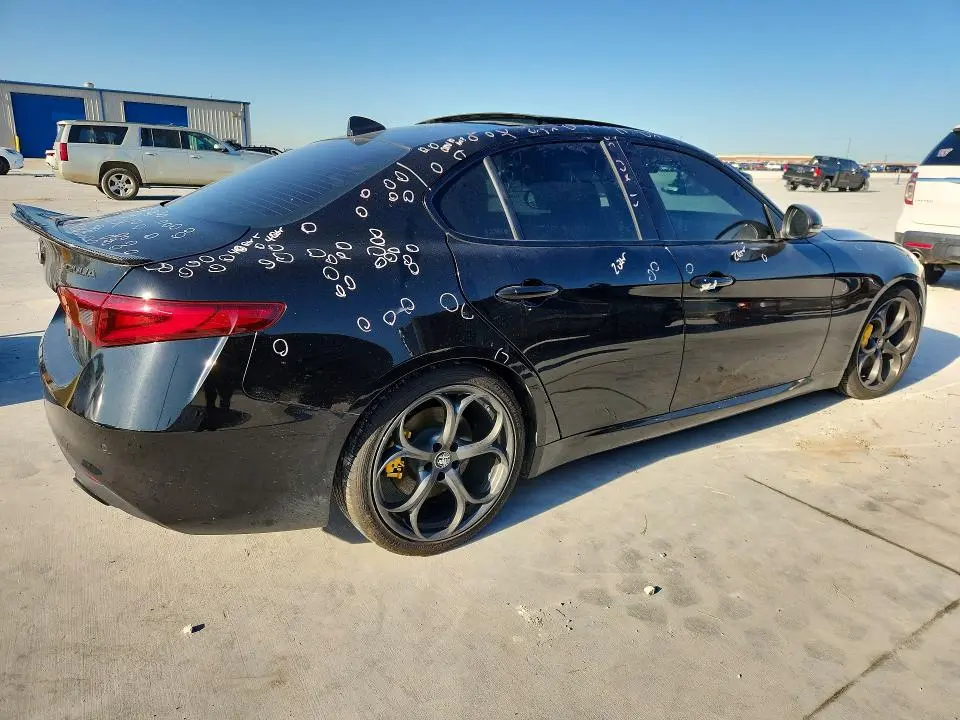 2019 ALFA ROMEO GIULIA TI  