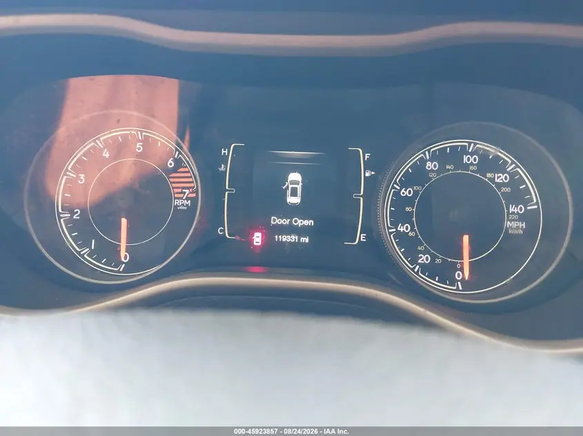 2018 JEEP CHEROKEE LATITUDE FWD