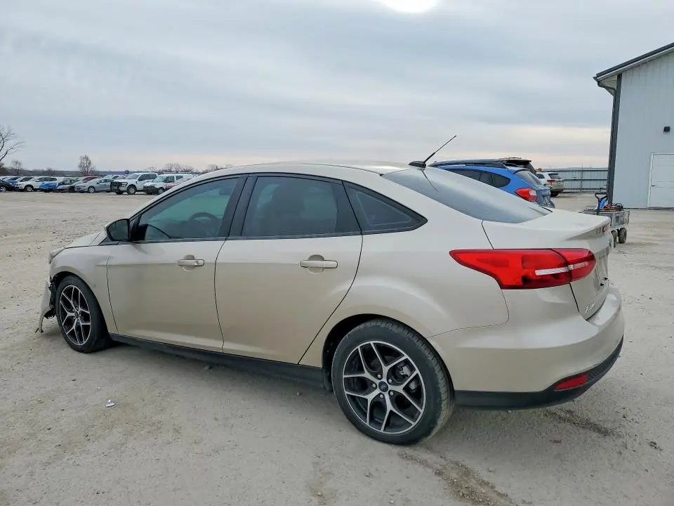 2017 FORD FOCUS SE  