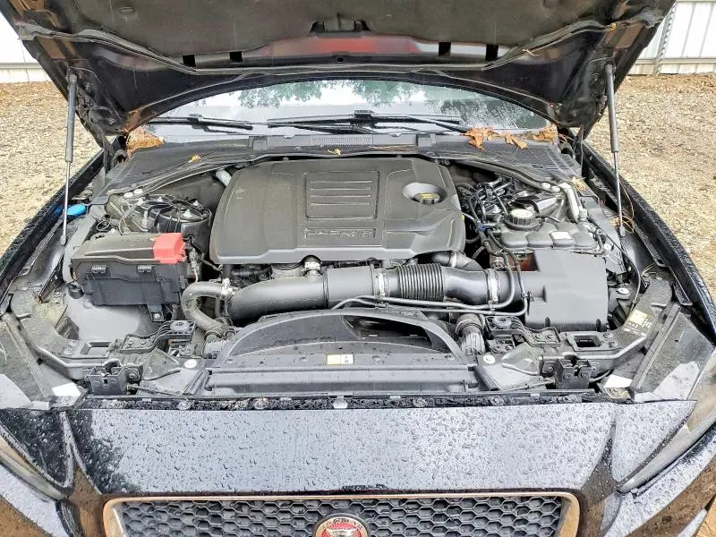 2019 JAGUAR XE   