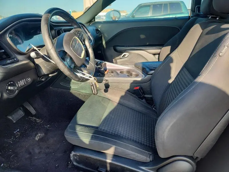 2018 DODGE CHALLENGER SXT  