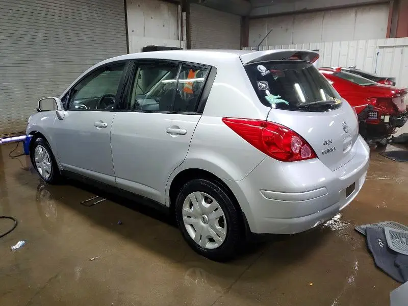 2011 NISSAN VERSA S  